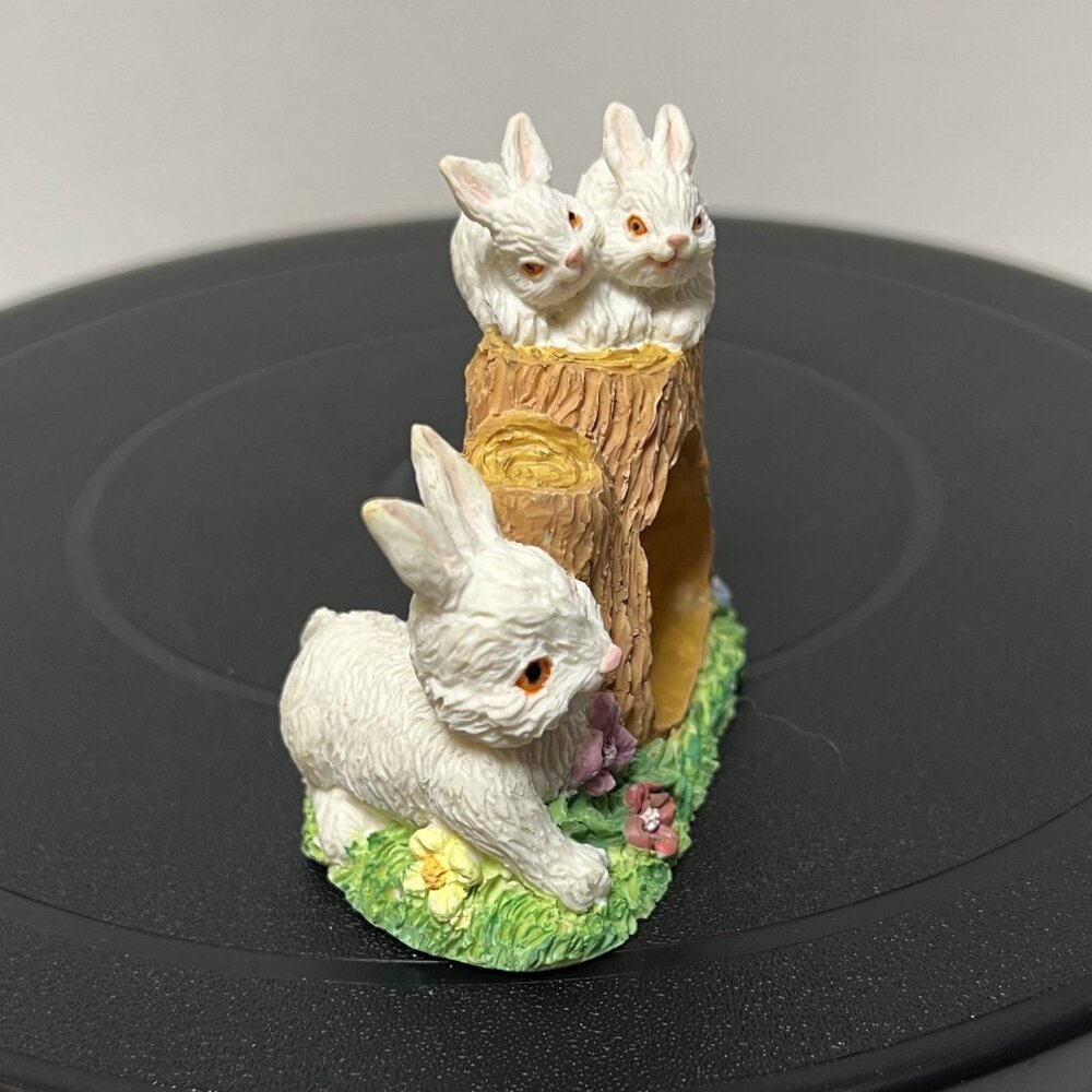 2 Resin Rabbit Family Easter Napkin Rings - Picture 4 of 4